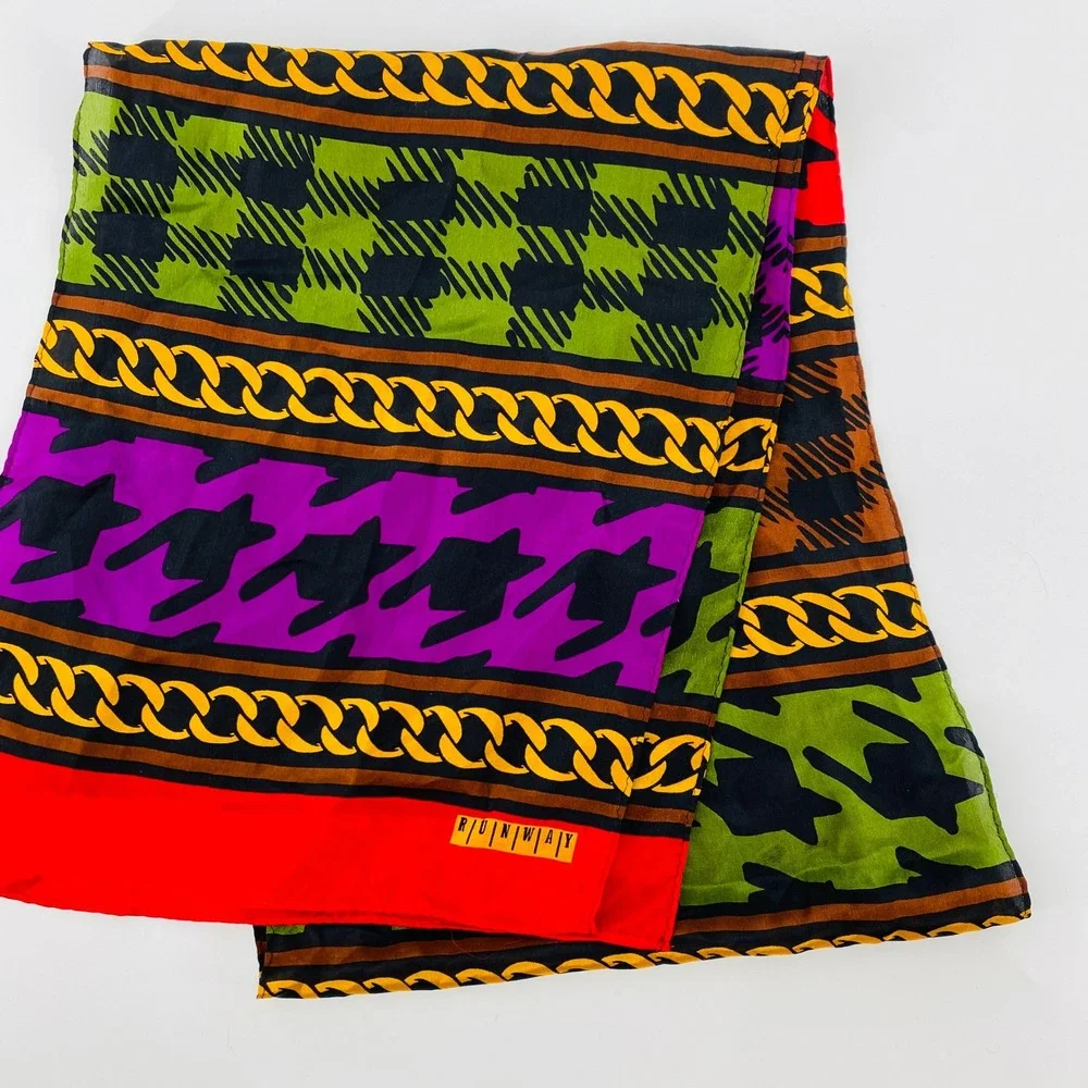 Runway Scarf Women OS Multicolor Chain Houndstooth Print